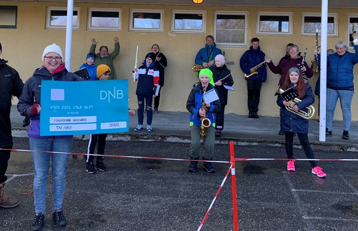 300 000 kroner til skolekorps